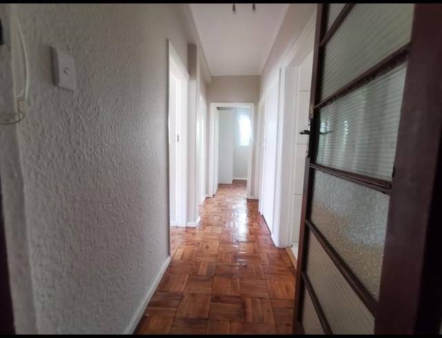 2 BEDROOM PROPERTY TO RENT IN VREDEHOEK